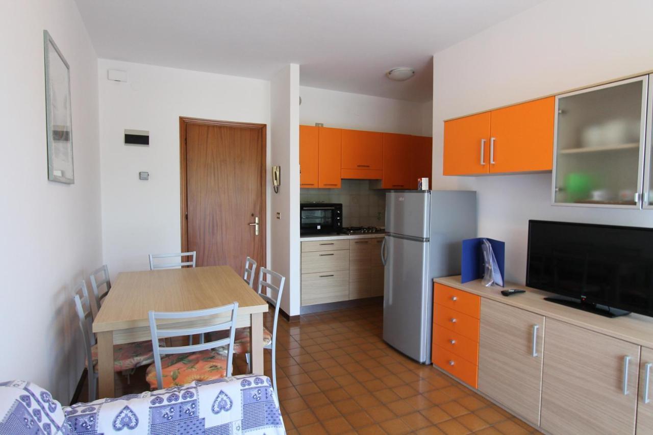 Appartamento Con Aria Condizionata Bibione Bagian luar foto